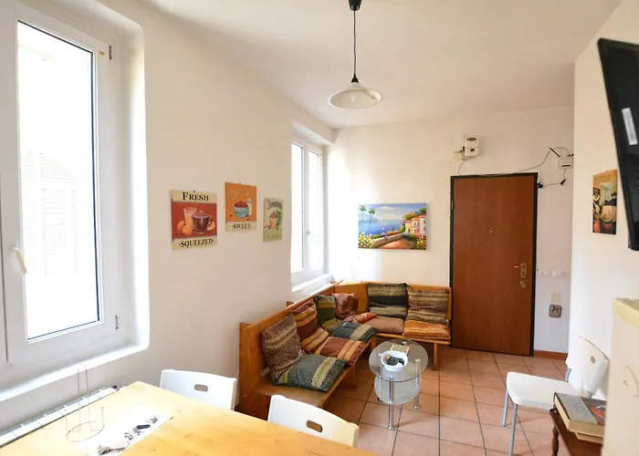 Unyca - Santa Croce 2-bedroom 2 * Florencja