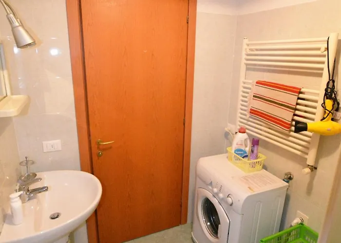 Unyca - Santa Croce 2-bedroom 2 Διαμέρισμα