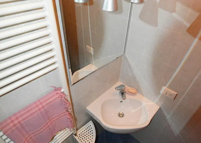Unyca - Santa Croce 2-bedroom 2 * Φλωρεντία